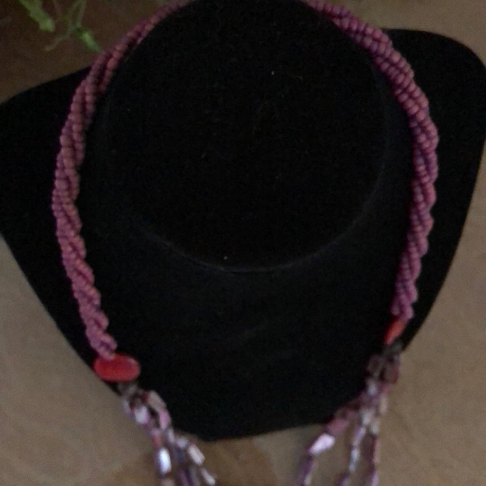 Beaded necklace - Picture 3 of 6